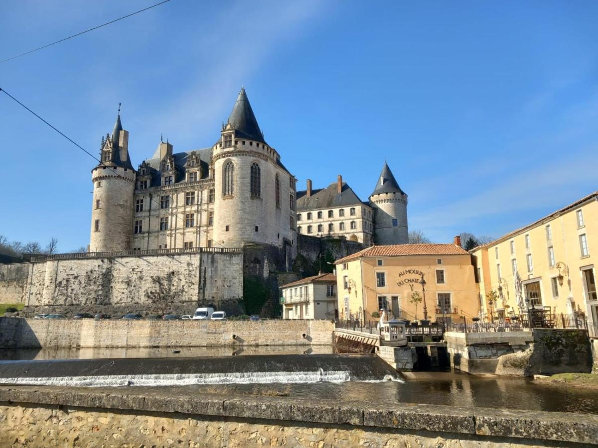 Maison De Campagne, Bulle De Verdure Montbron Kültér fotó